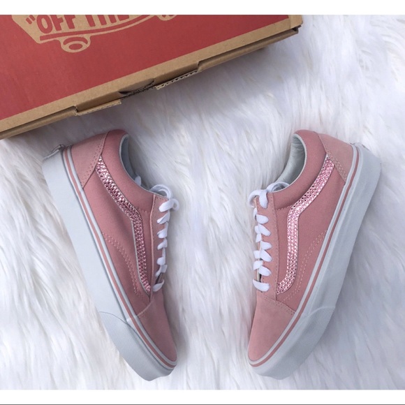 ⚡️Custom Bling Old Skool Vans (Pink)⚡️ - Picture 2 of 6
